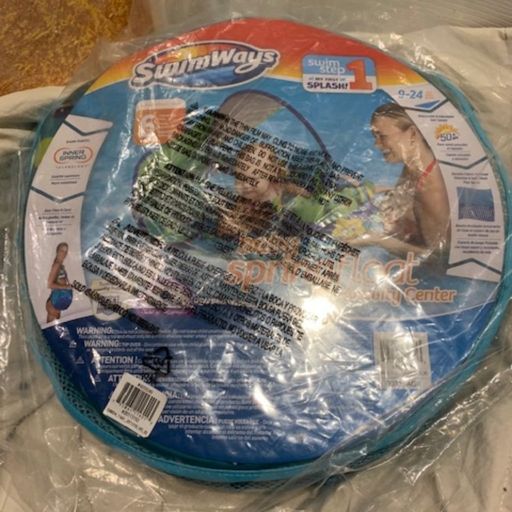 Baby spring float 4 pool/bathtub w/toys nwt